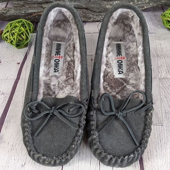 Minnetonka Jr. Trapper Moccasin Slippers - Picture 2 of 9